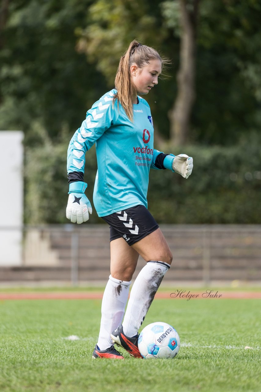 Bild 103 - wBJ VfL Pinneberg - Germania Schnelsen : Ergebnis: 15:1